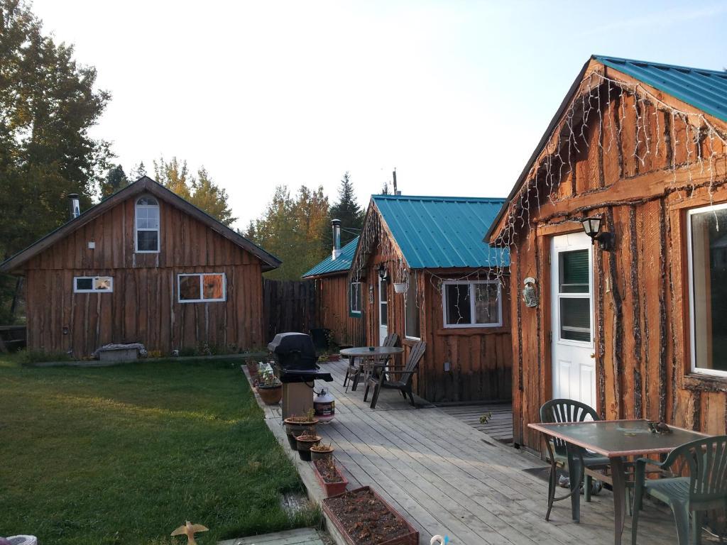 Spillimacheen Steamboat Mountain Chalets酒店 外观 照片